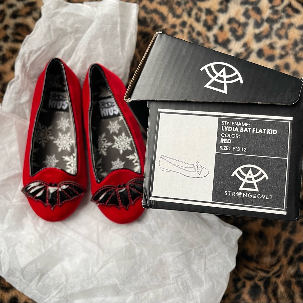 Strange Cult Red Velvet Lydia Bat Flats kids 12 - Picture 11 of 11